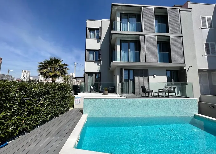 Casa de hóspedes Bel 4*