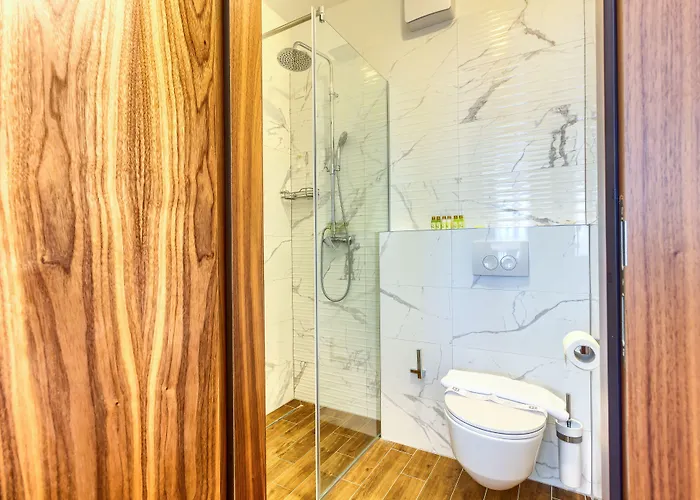 ゲストハウス Bel 4*